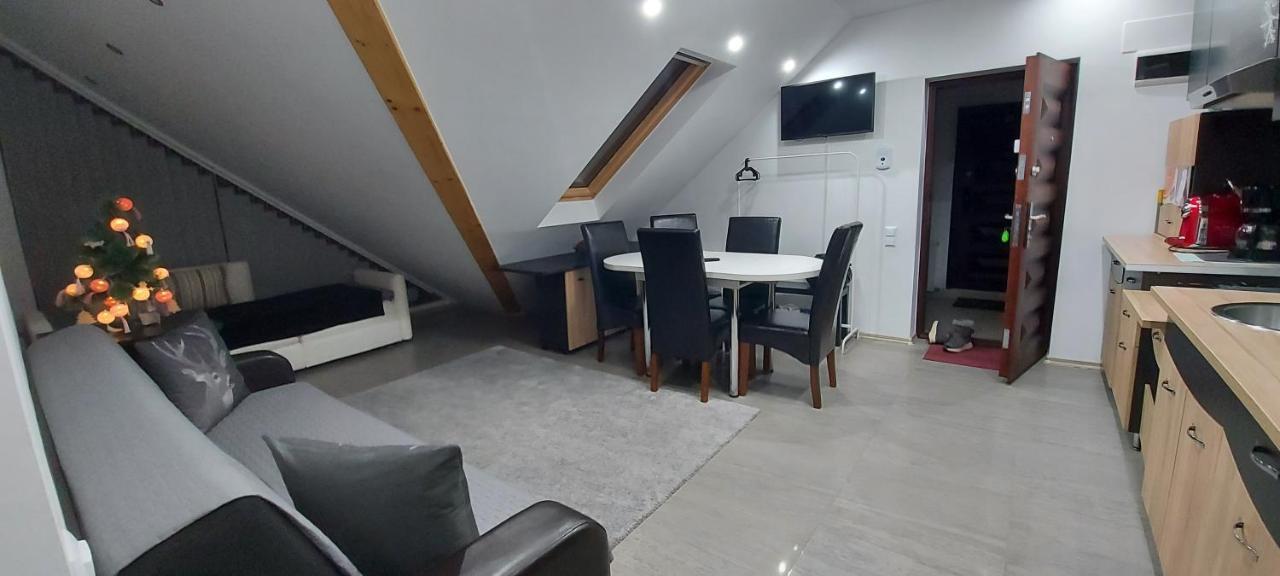 Kalinderu SKIER'S APARTAMENT BELLEVUE Busteni Bagian luar foto